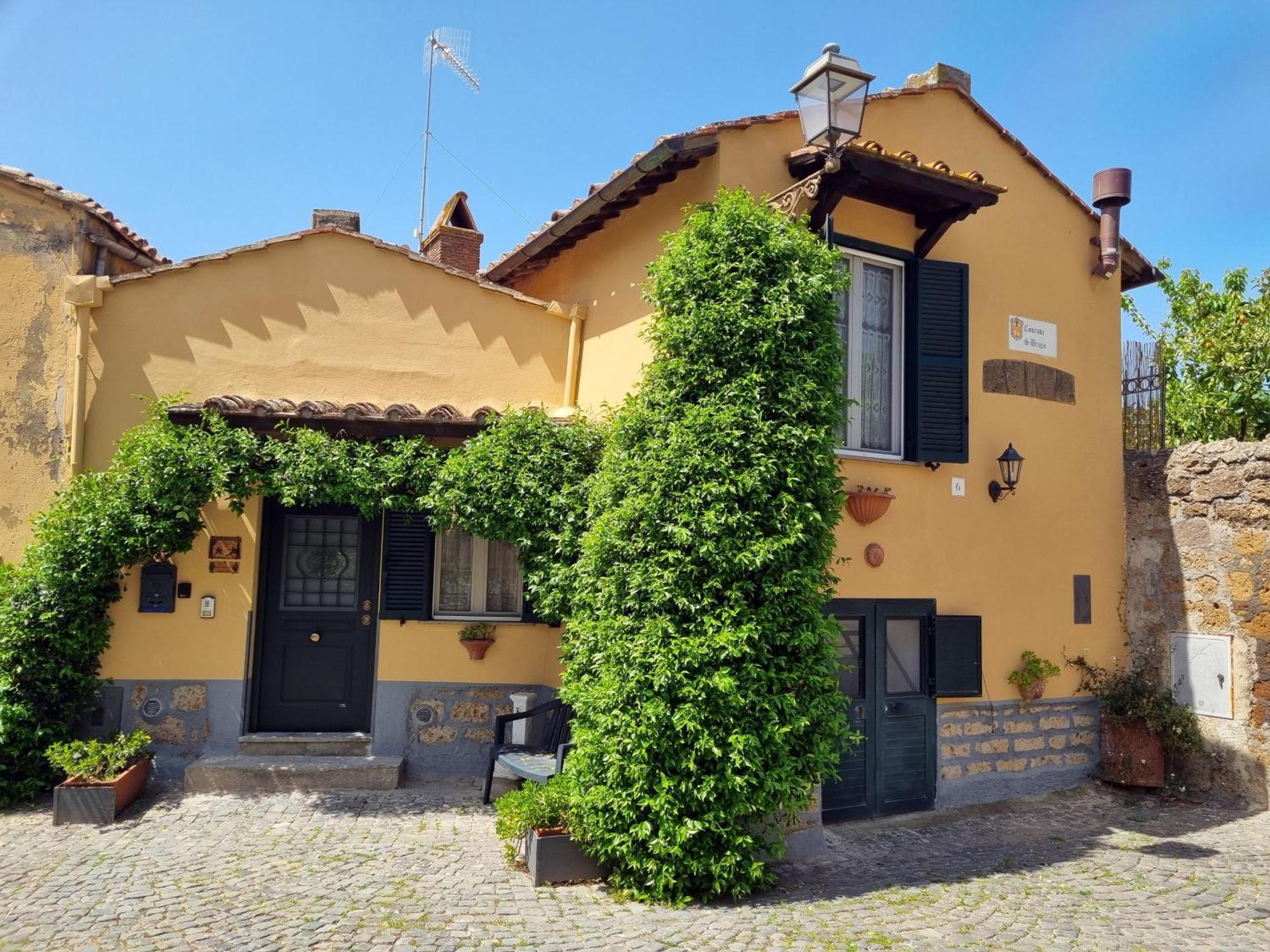 Casa Vacanze Nives Tuscania Exterior foto